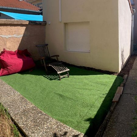 Jolie, Cozy, Confortable Maison De Ville Au Calme A 5Min Du Centre De Verdun, Parking Devant La Maison Belleville-Sur-Meuse Esterno foto
